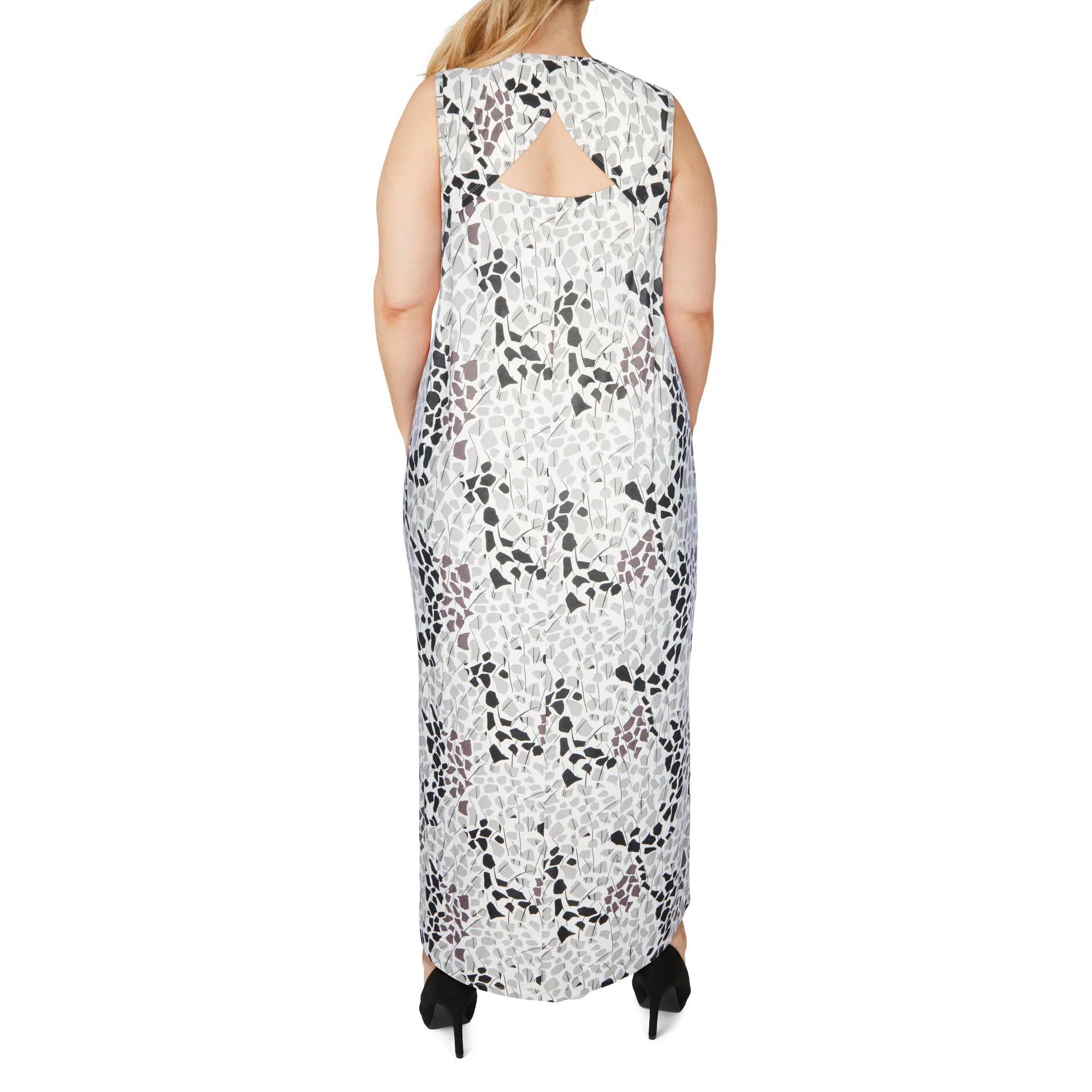 Women's Plus Long Printed Maxi Dress sold by Giant Tiger product image thumbnail 4