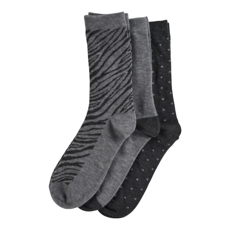 Carisma Women's Crew or Ankle Socks, 9 to 11, 3-Pack sold by Giant Tiger