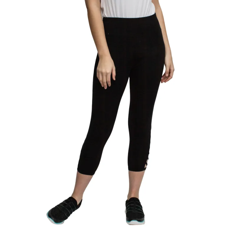 ACX Active Women's Capris with Side Detailing, Black sold by Giant Tiger