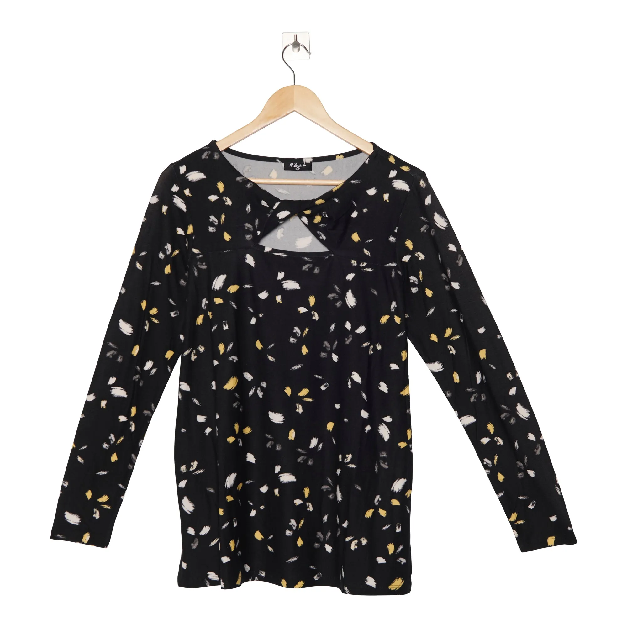 Women's Printed Long Sleeve Twist Neck Top sold by Giant Tiger product image thumbnail 3