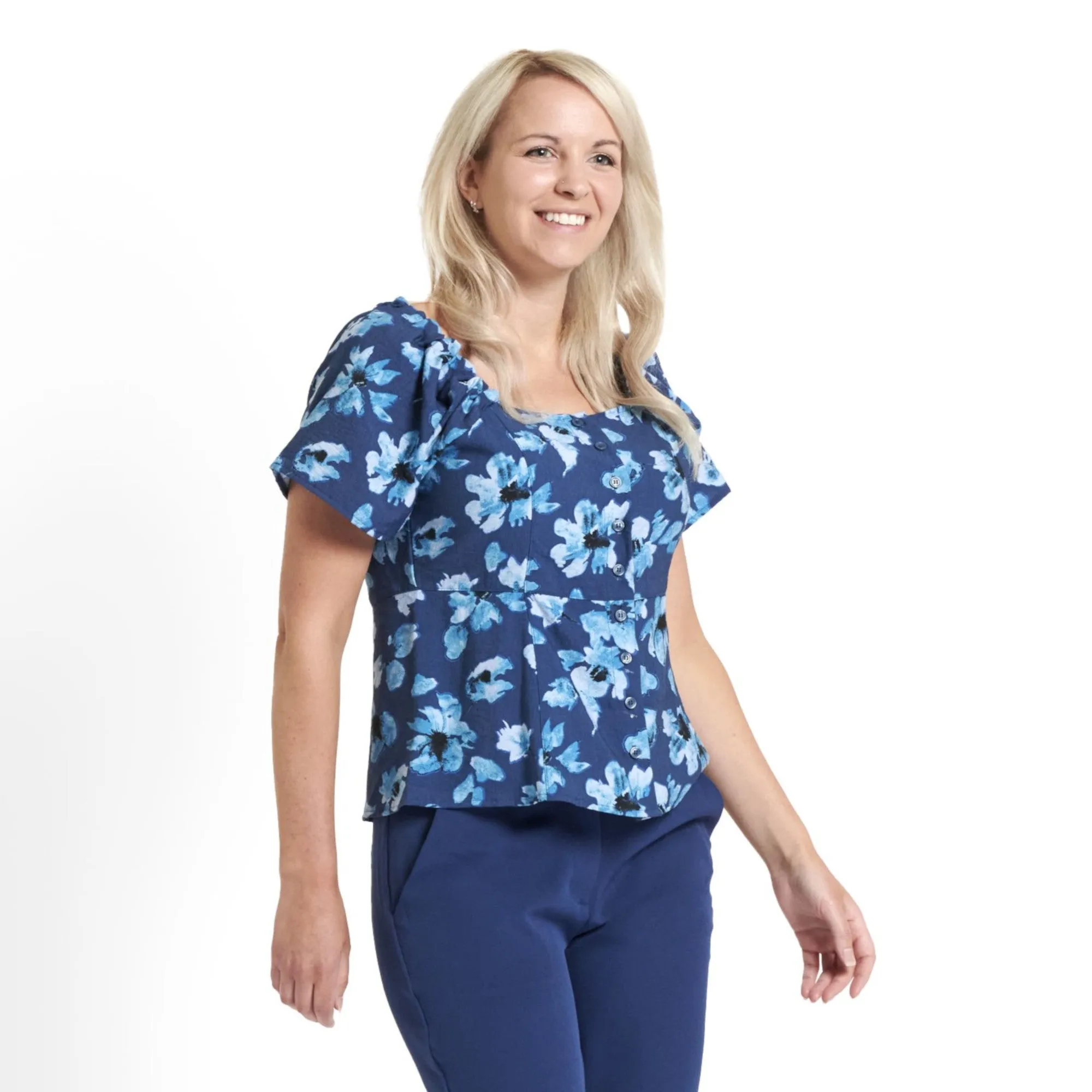 lily morgan Women's City Chic Printed Puff Sleeve Top sold by Giant Tiger product image thumbnail 2