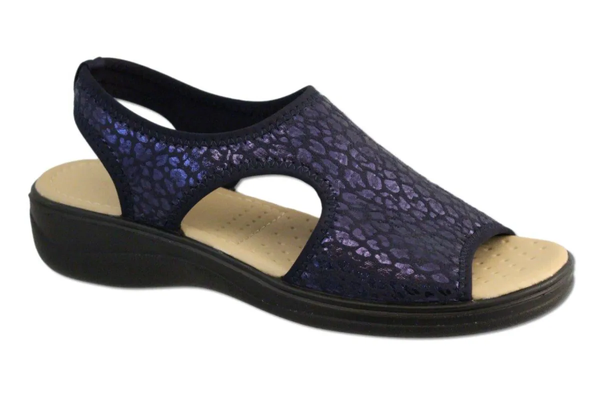 Classic Editions Women's Comfort Sandals sold by Giant Tiger