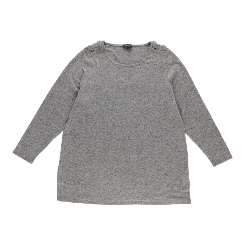 lily morgan Women's Plus Shoulder Detail Top sold by Giant Tiger