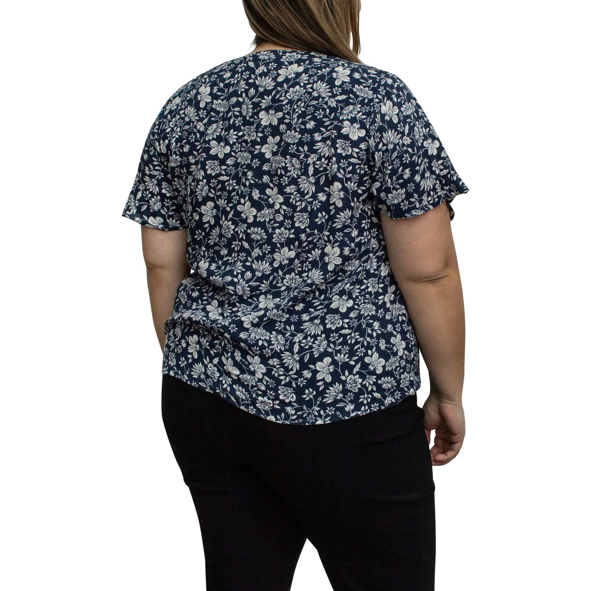 lily morgan Women's Plus Tie Front Top sold by Giant Tiger product image thumbnail 4