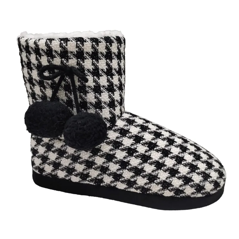 Carisma Women's Knit Slipper Booties sold by Giant Tiger