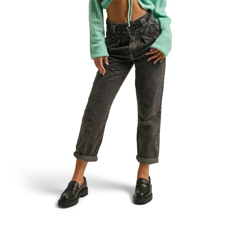 Women's Belted High-Rise Jeans sold by Giant Tiger
