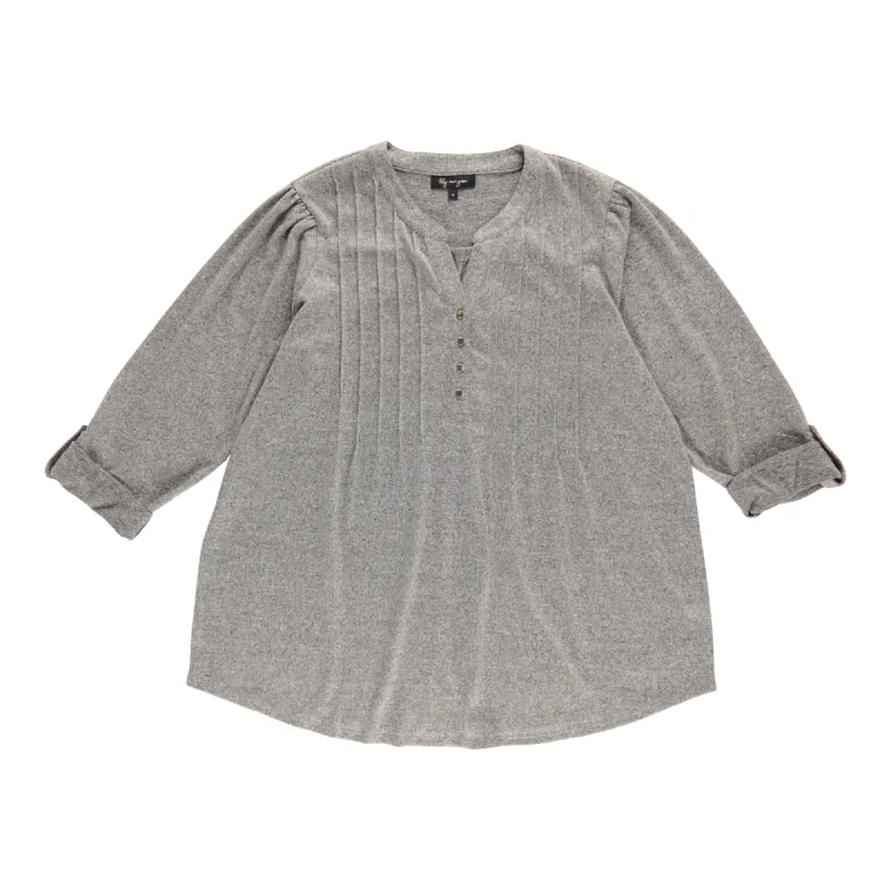 lily morgan Women's Plus Long Sleeve Pintuck Top sold by Giant Tiger
