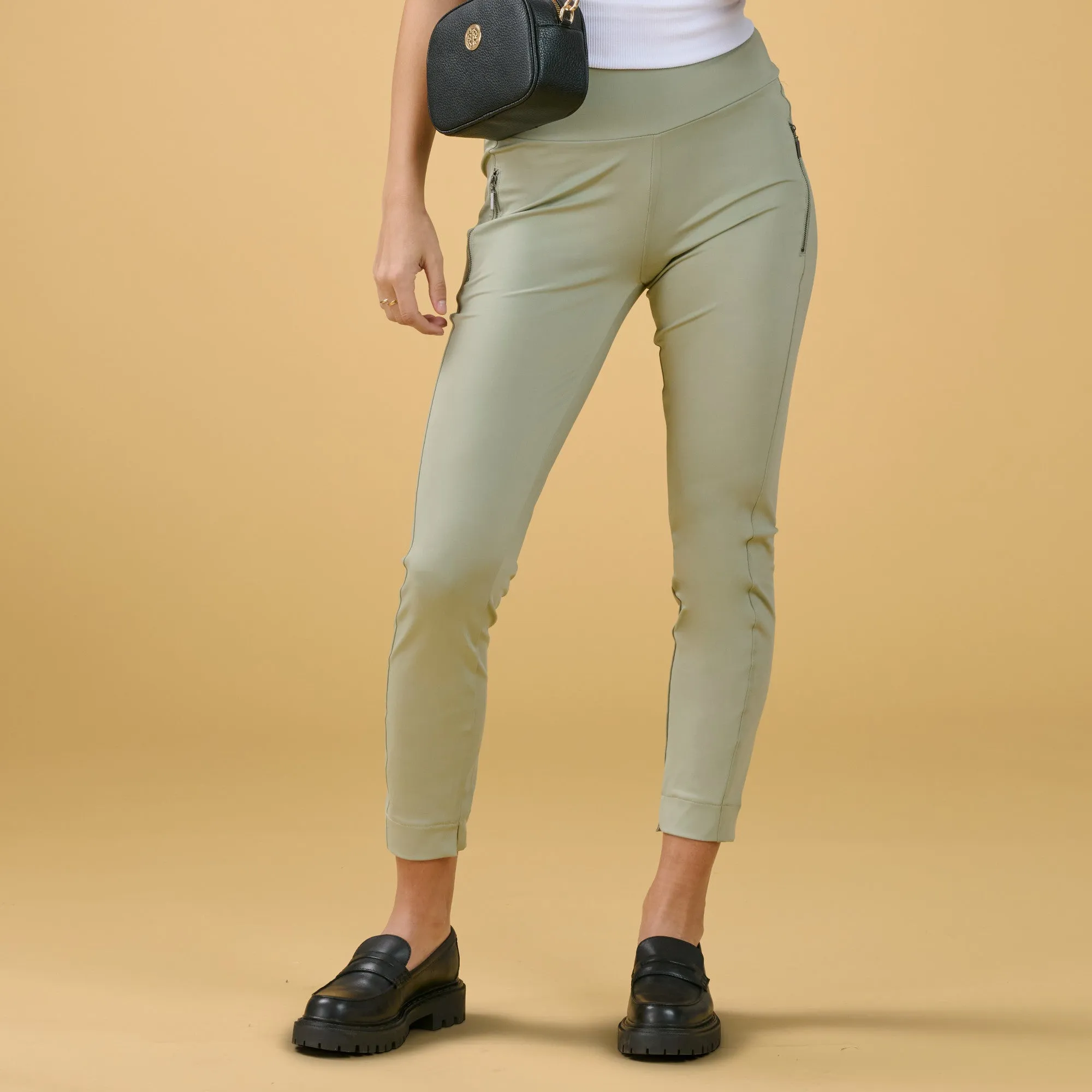 lily morgan Women's Knit Skinny Pants with Zipper Pockets sold by Giant Tiger product image thumbnail 2