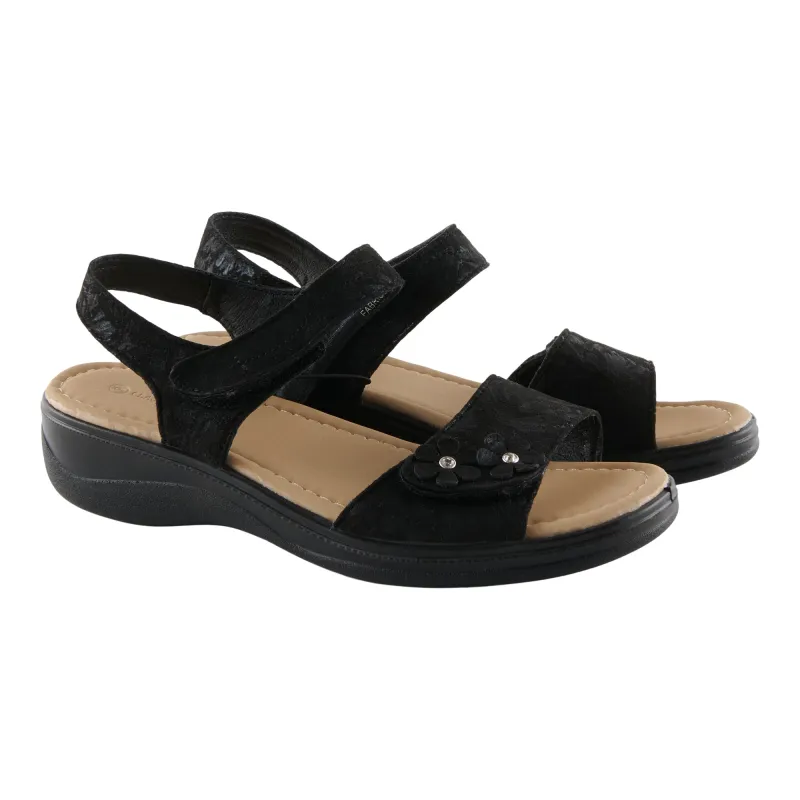 Classic Editions Women's Floral Comfort Sandals sold by Giant Tiger