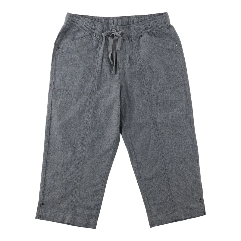 Classic Editions Women's Cotton Crinkle Capris sold by Giant Tiger