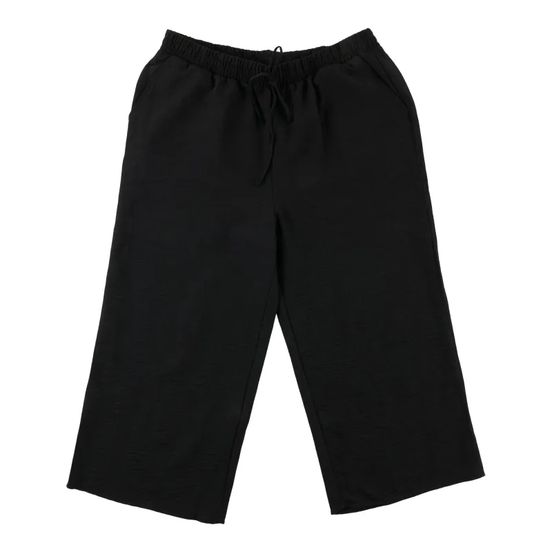 Women's Plus Wide-Leg Airflow Pants sold by Giant Tiger