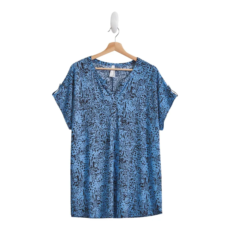 Women's Plus Printed Top sold by Giant Tiger