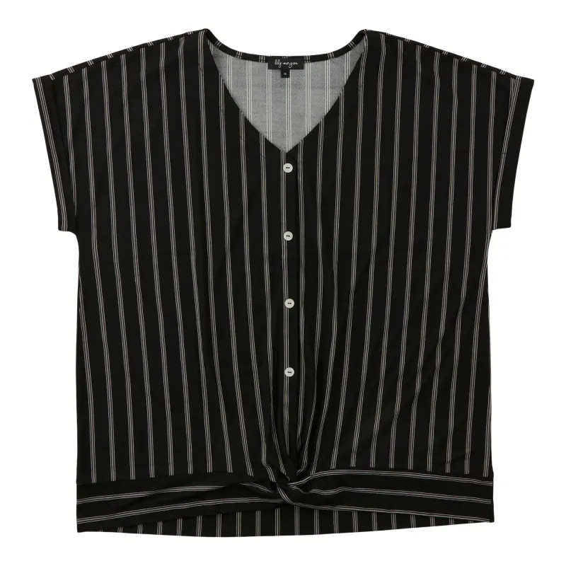 lily morgan Women's Plus Shell Button Top sold by Giant Tiger