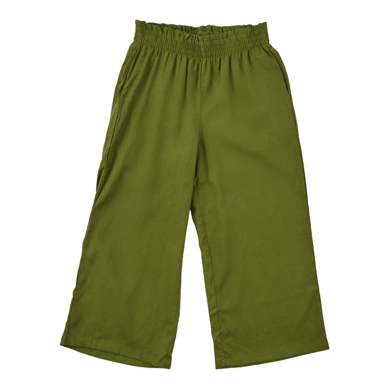 Women's Linen Blend Capris sold by Giant Tiger
