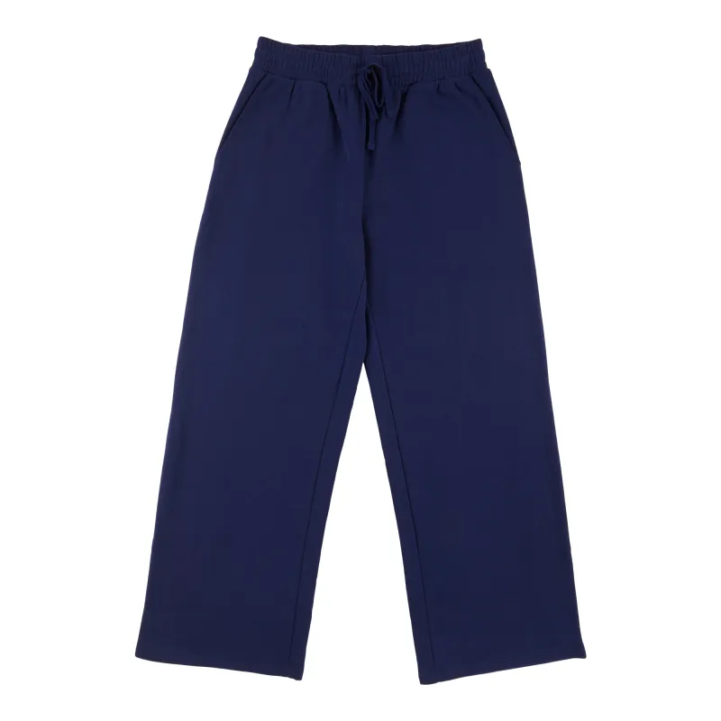 mySTYLE Women's Wide-Leg Fleece Pants sold by Giant Tiger