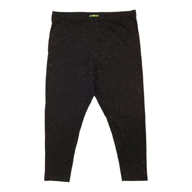 Comfy Cozy Women's Plus Leggings sold by Giant Tiger