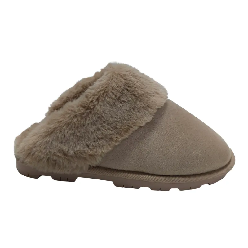 Carisma Women's Cabin Plush Scuff Slippers sold by Giant Tiger