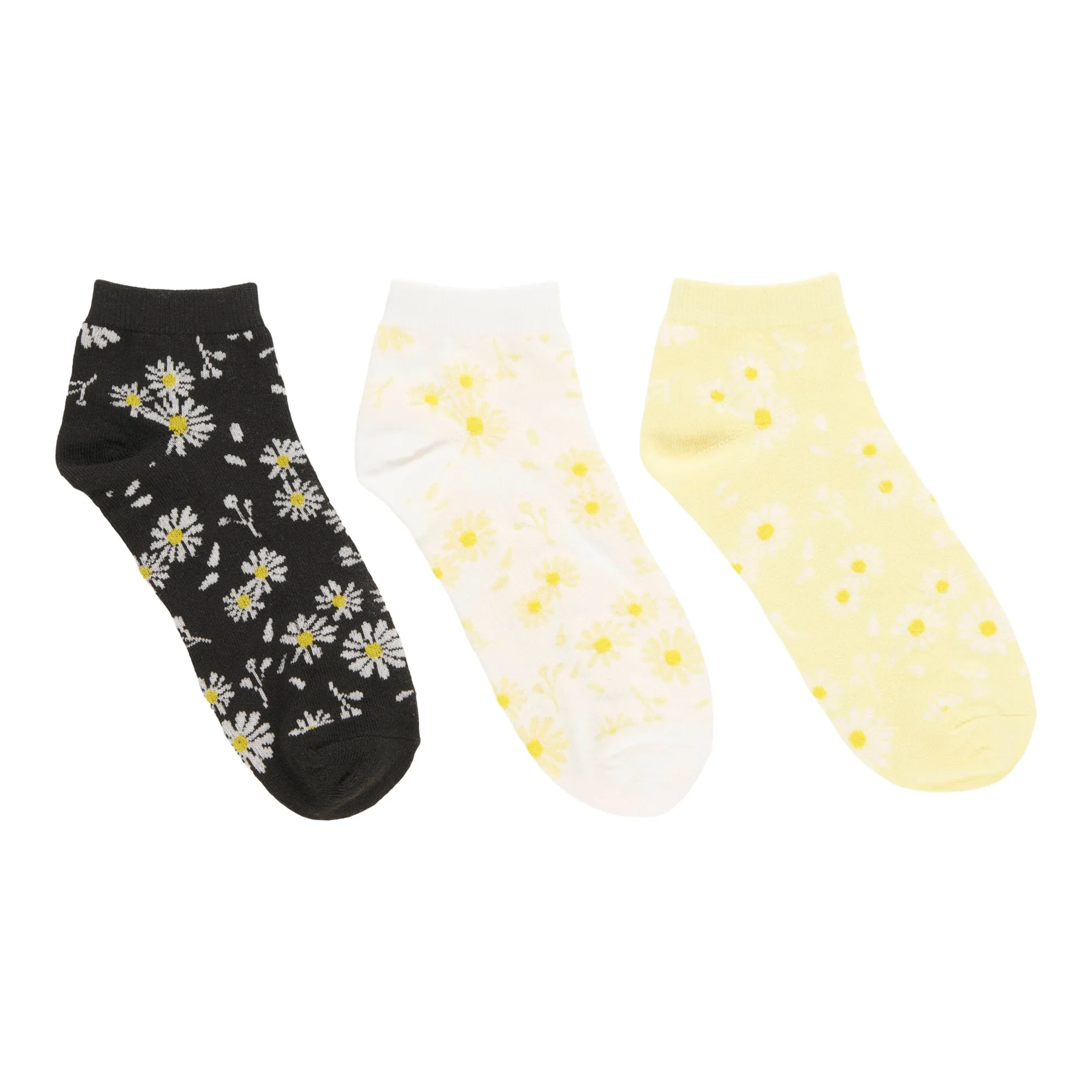 Carisma Women's Novelty Ankle Socks, 3-Pack sold by Giant Tiger