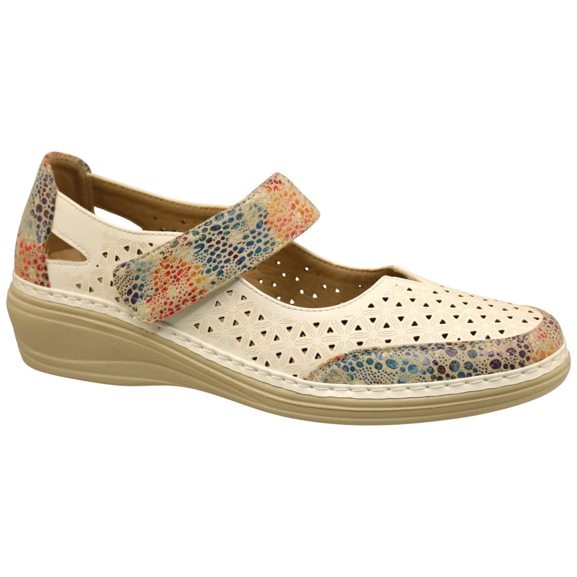 Classic Editions Women's Comfort Mary Jane Shoes sold by Giant Tiger product image thumbnail 2