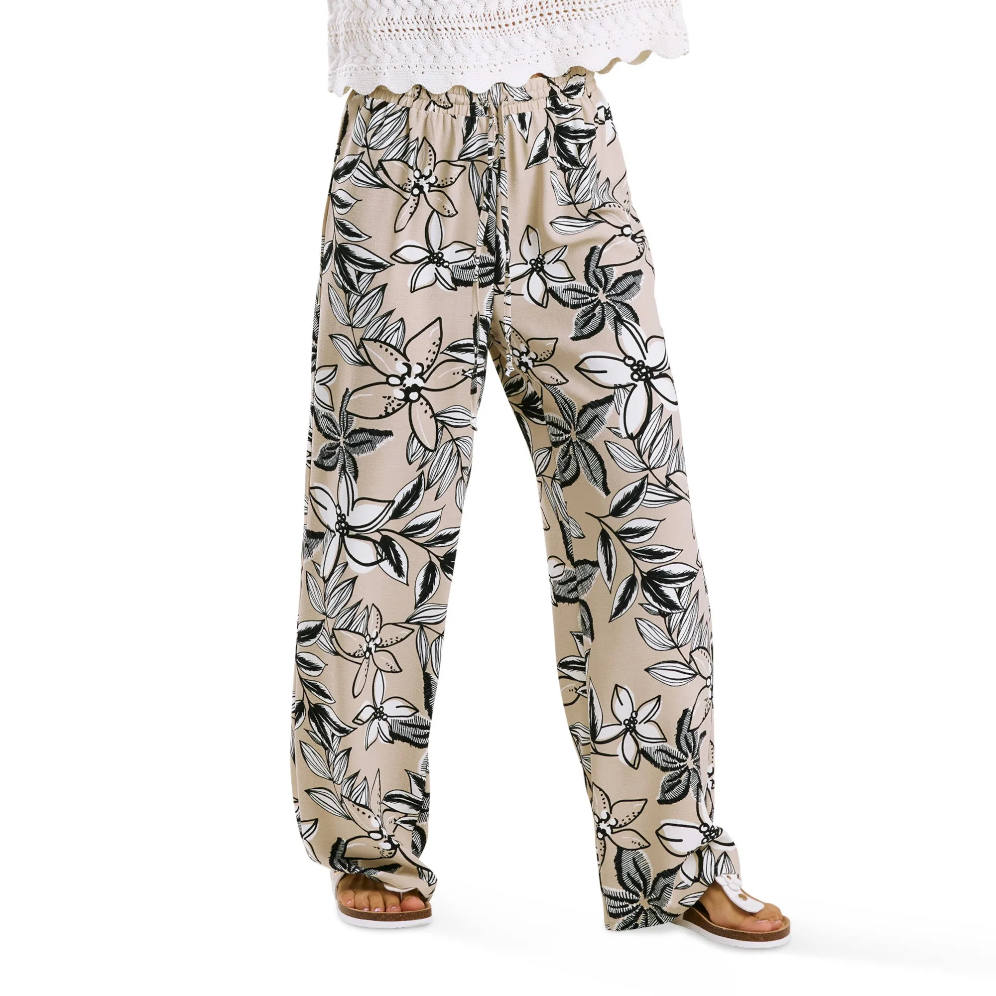 lily morgan Women's Printed Wide-Leg Pull-On Pants sold by Giant Tiger