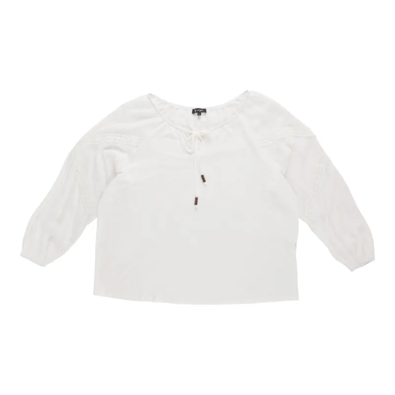 lily morgan Women's Plus Top with Crochet Sleeve Detailing made by Giant Tiger