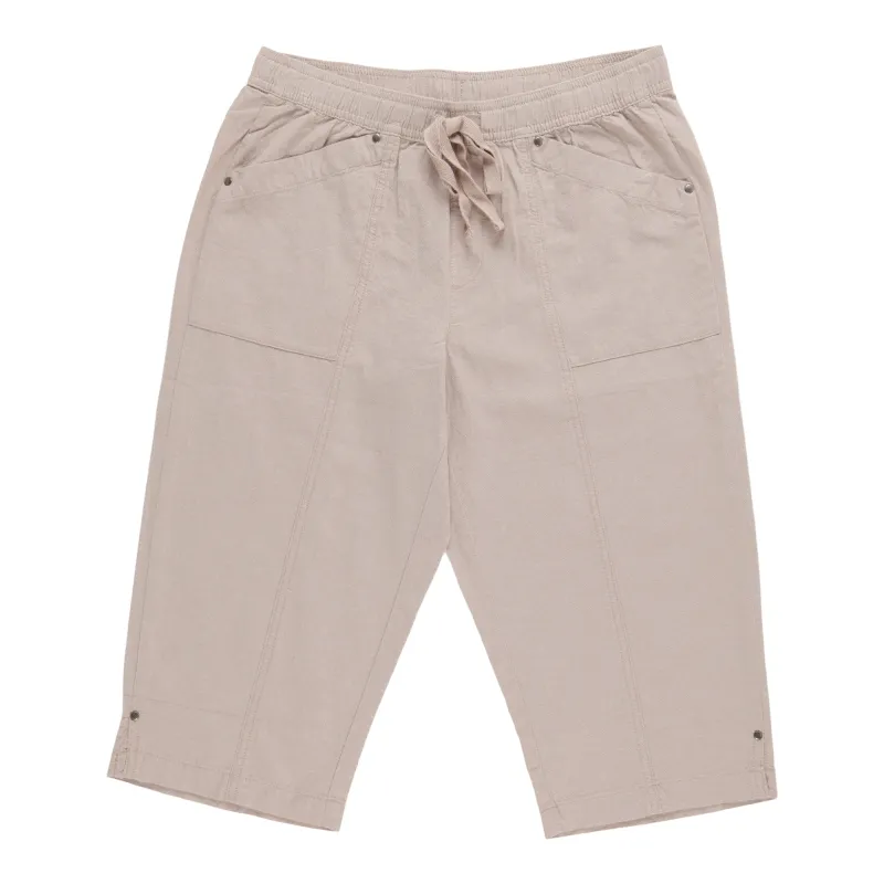 Classic Editions Women's Petite Crinkle Capris made by Giant Tiger