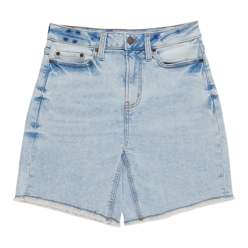 mySTYLE Women's Seaside Bermuda Novelty Denim Shorts made by Giant Tiger