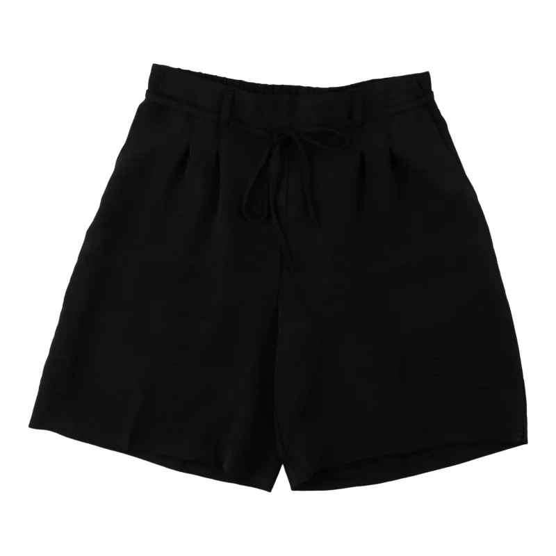 lily morgan Women's Belted Pull-On Airflow Shorts made by Giant Tiger