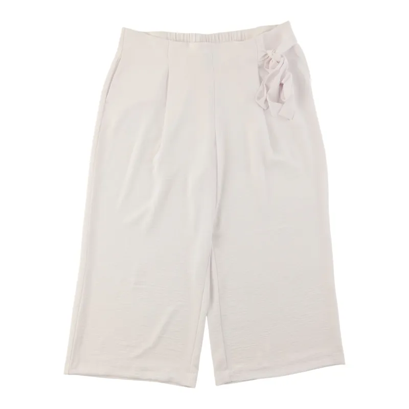 lily morgan Women's Plus Cropped Side-Tie Pants made by Giant Tiger
