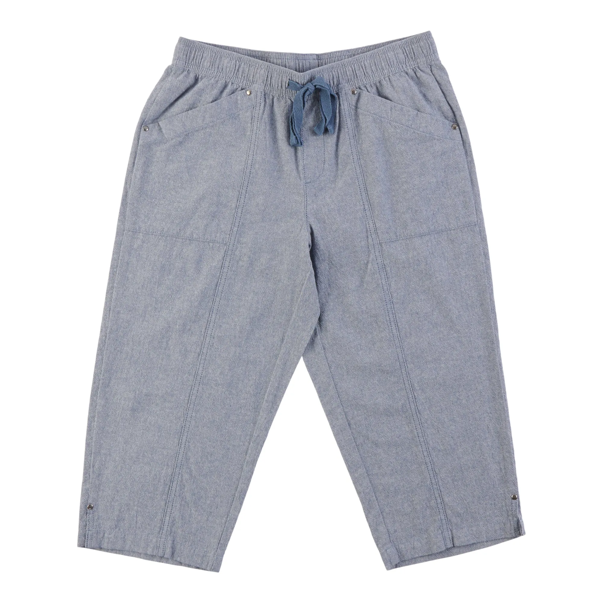 Classic Editions Women's Pull-On Capris sold by Giant Tiger