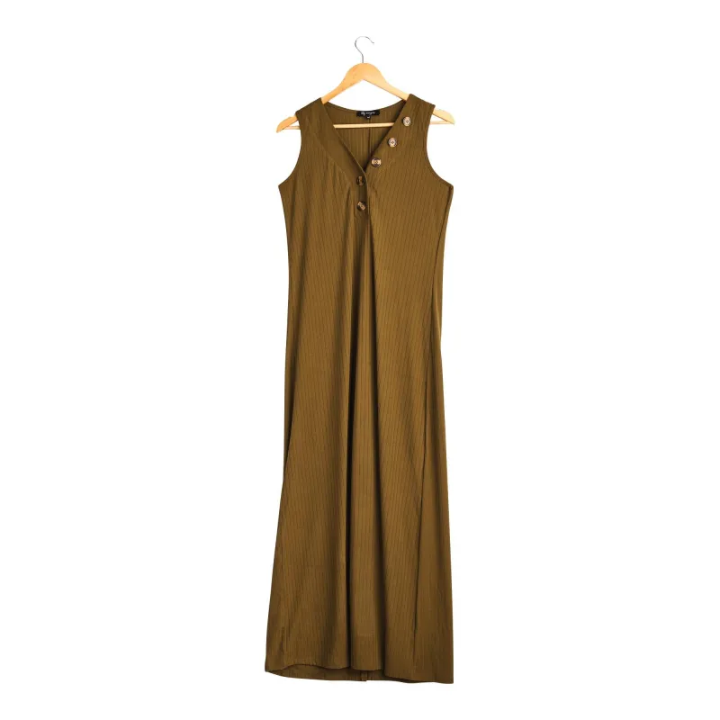 lily morgan Women's Long Sleeveless Ribbed V-Neck Maxi Dress made by Giant Tiger