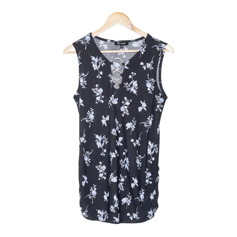 lily morgan Women's Printed Ring Detail Top sold by Giant Tiger