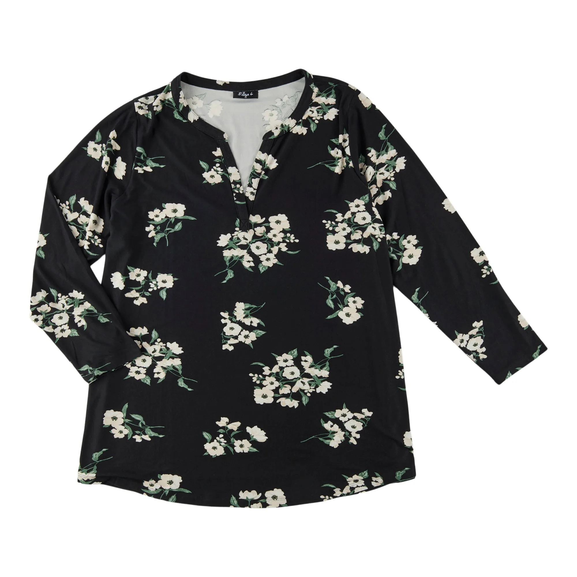 Women's Plus Printed Long Sleeve Split V-Neck Henley Top sold by Giant Tiger product image thumbnail 5