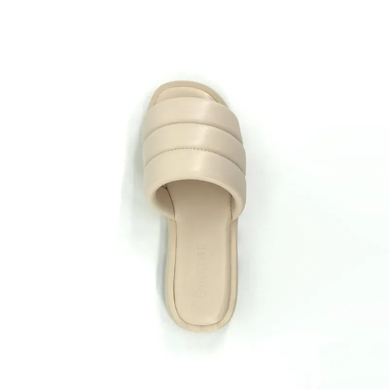 mySTYLE Women's Padded Air Slides sold by Giant Tiger