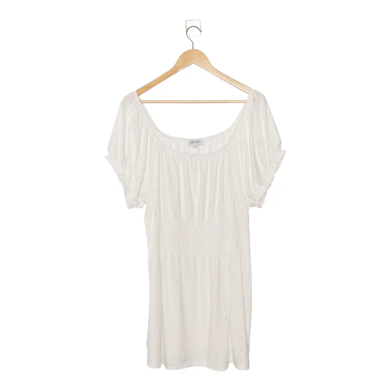 mySTYLE Women's Plus Cool Comfort Solid Eyelet Top sold by Giant Tiger