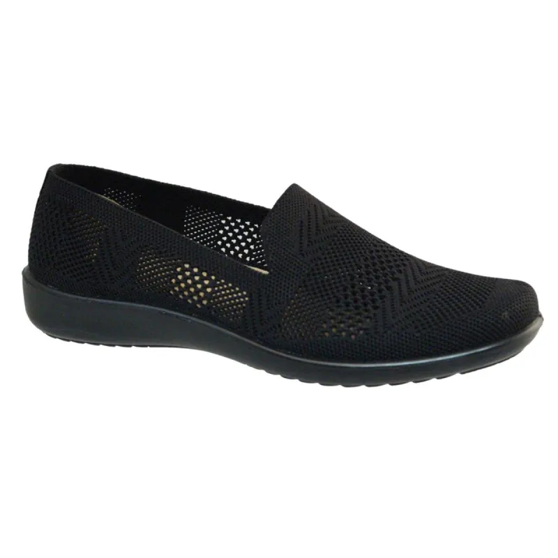 Classic Editions Women's Comfort Knit Slip-Ons sold by Giant Tiger