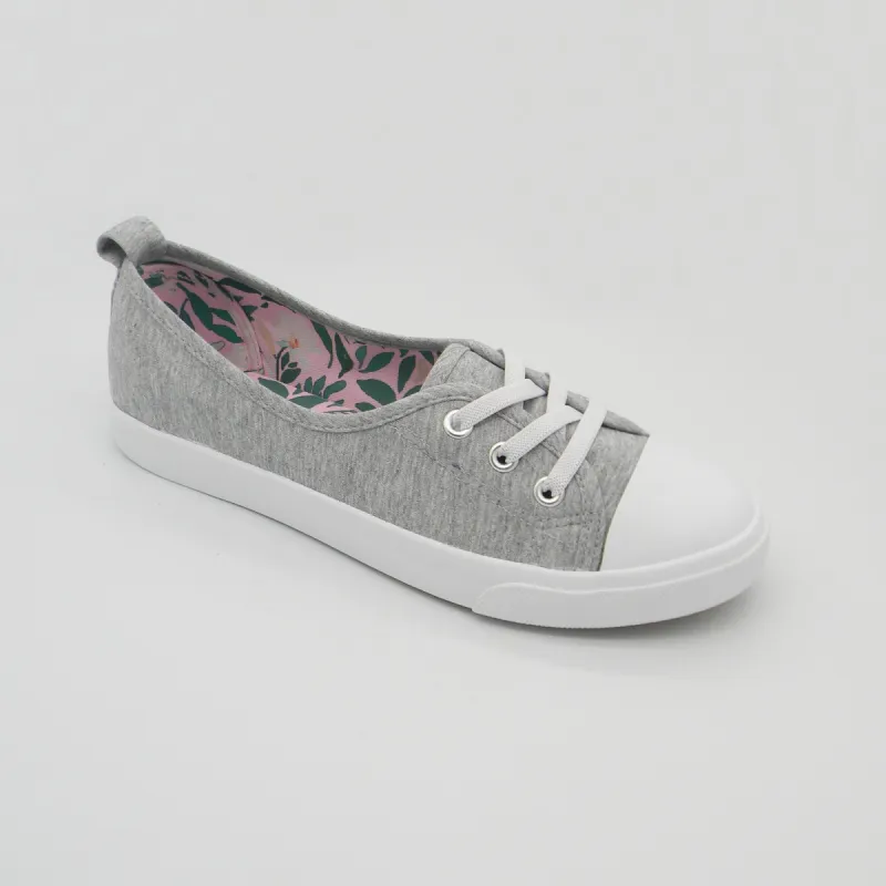 mySTYLE Women's 3-Eyelet Lace Up Shoes sold by Giant Tiger