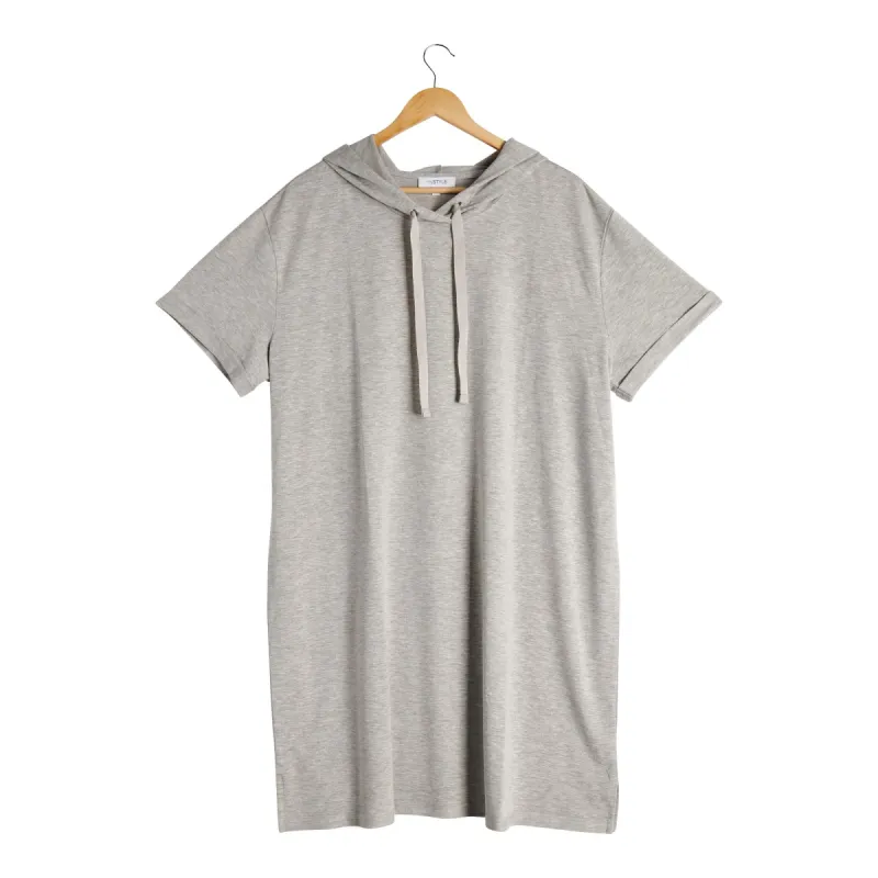 mySTYLE Women's Plus Hooded Short Sleeve Dress made by Giant Tiger
