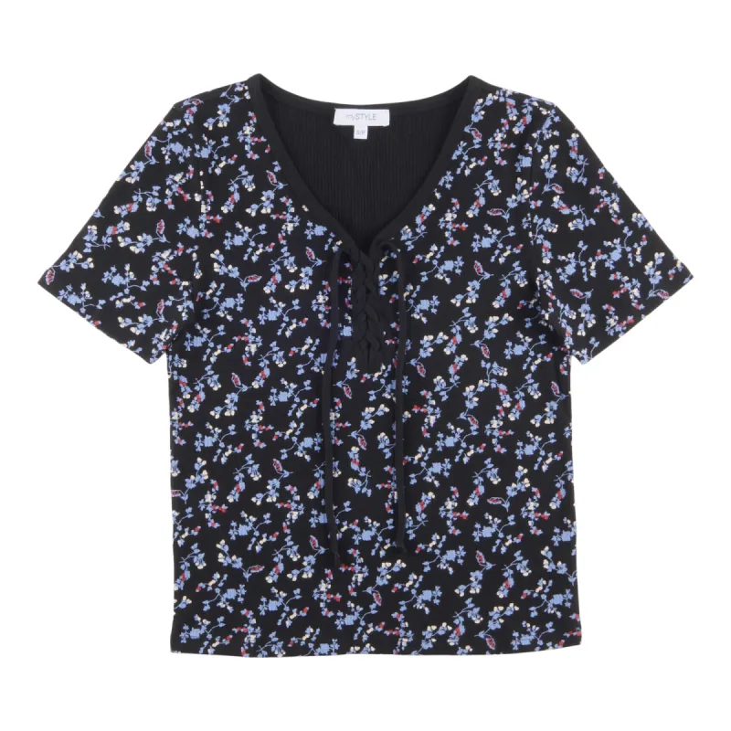 mySTYLE Women's Street Smart All-Over Print Rib Lace up Tee sold by Giant Tiger