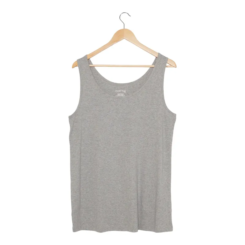 mySTYLE Women's Plus Scoop Neck Ribbed Tank Top sold by Giant Tiger