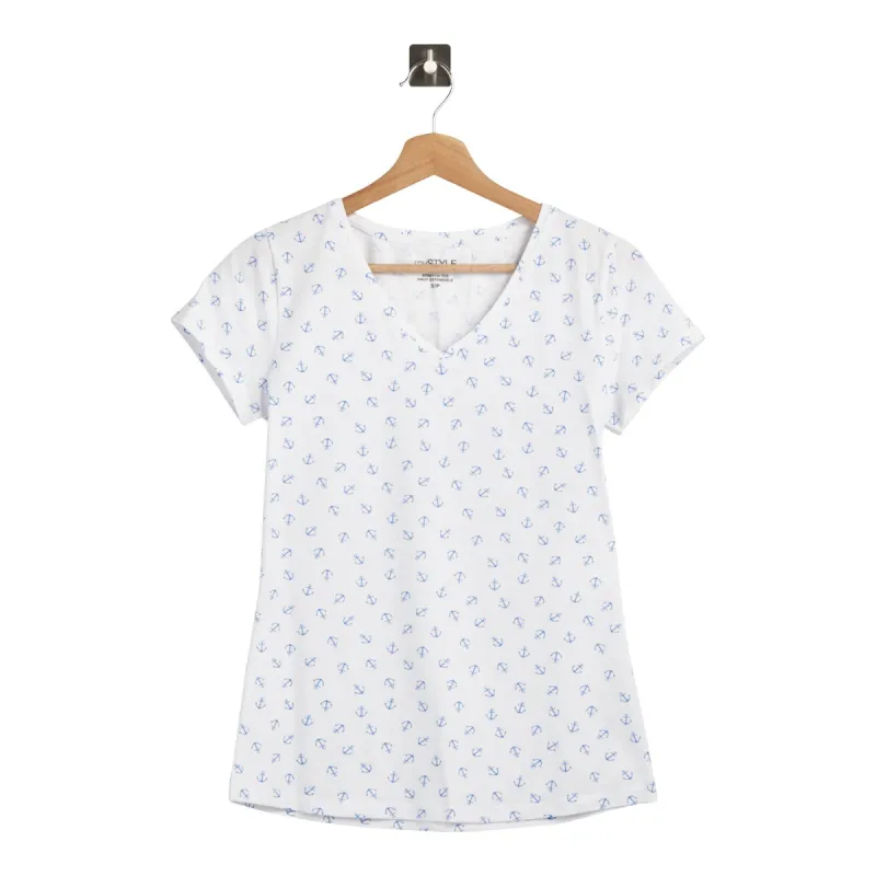 mySTYLE Women's V-Neck Printed Stretch T-Shirt sold by Giant Tiger