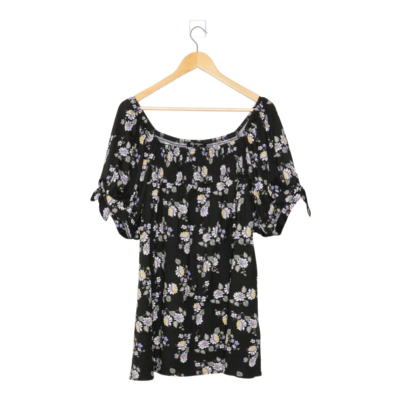 lily morgan Women's Plus Fashion Top made by Giant Tiger