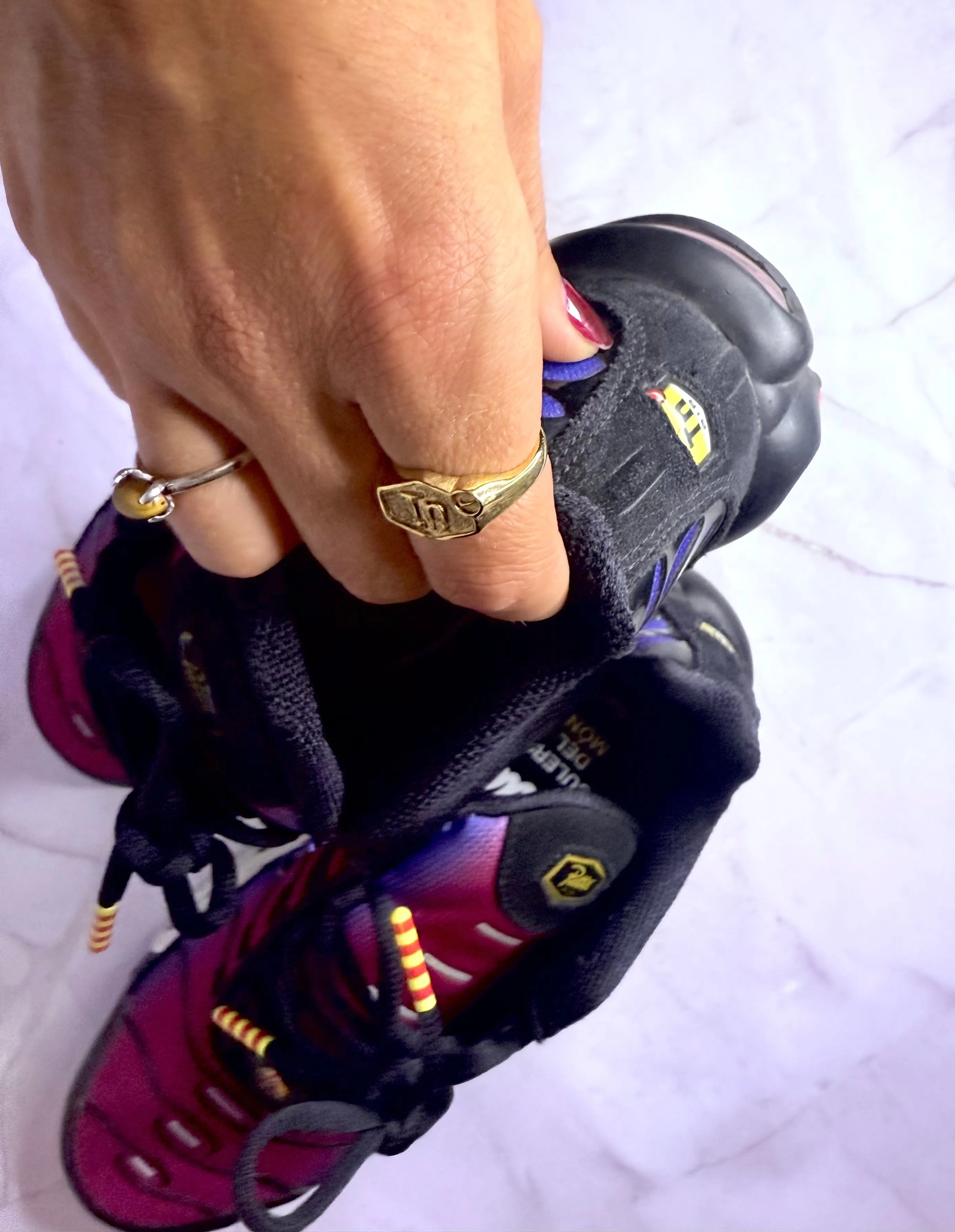 TN Air Goldie sold by Mary Louis product image thumbnail 2