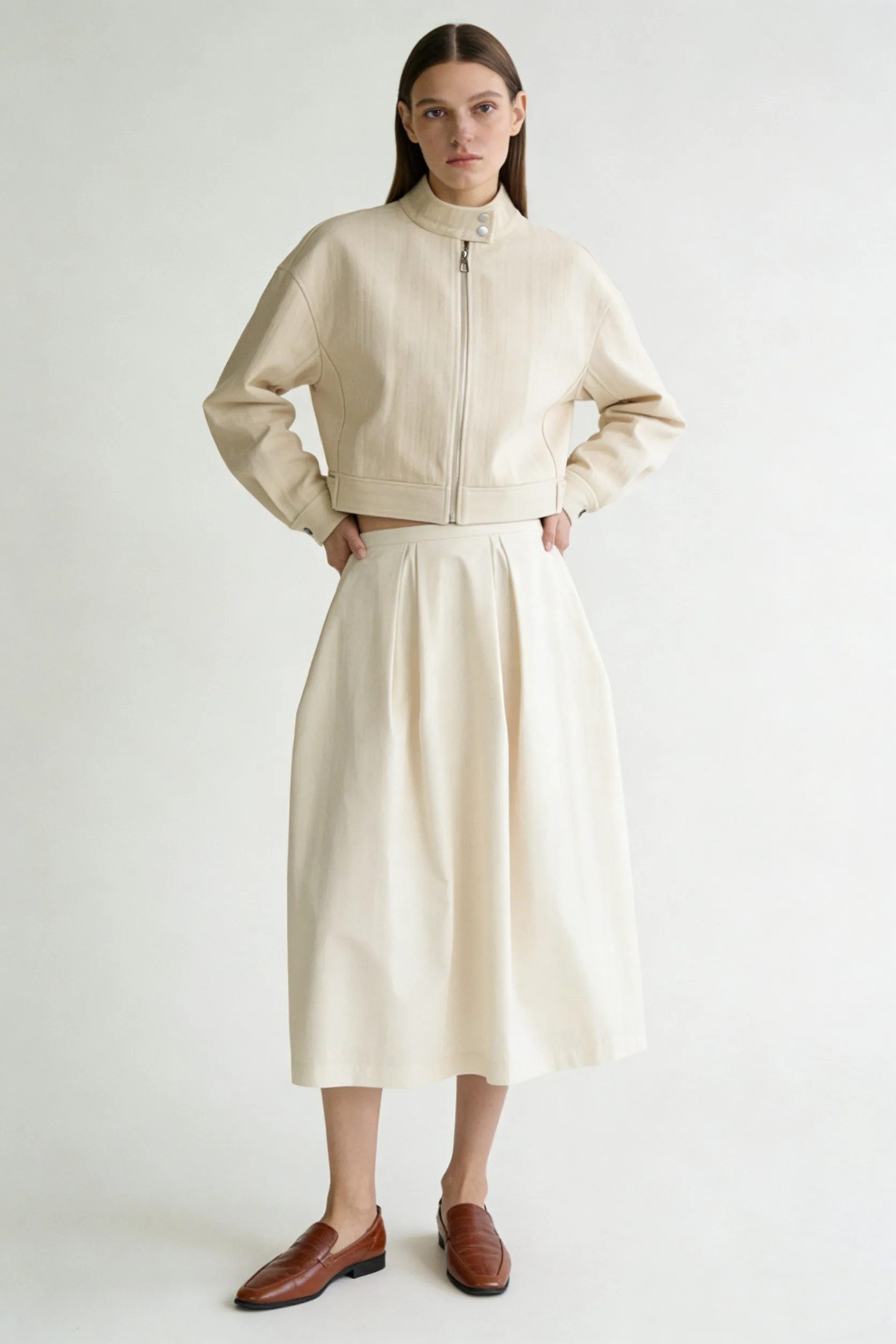 Clean tone pleats midi skirt sold by Polyphonie product image thumbnail 2