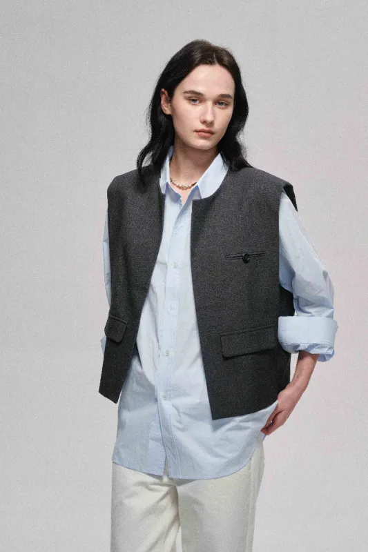 Structured large silhouette padded shoulder vest made by Polyphonie