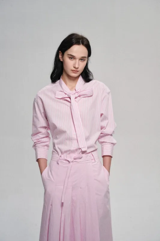 Cotton breezy feel soft striped shirt with a front tie made by Polyphonie