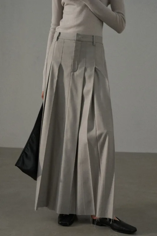 Flattering pleated raw-edge finish A-line skirt | 4 color made by Polyphonie