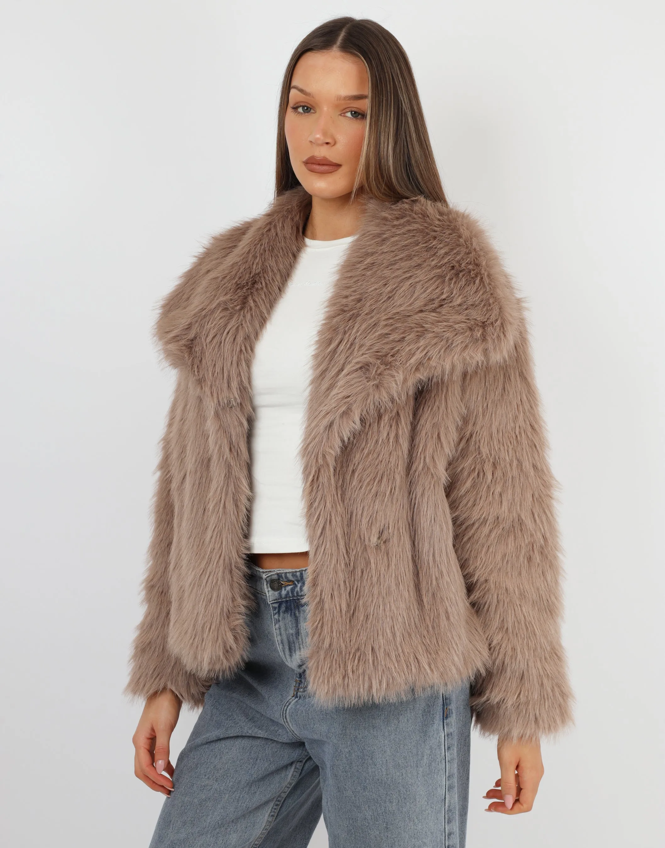 Arabella Oversized Collar Premium Faux Fur Coat in Mocha sold by Simmi London product image thumbnail 2