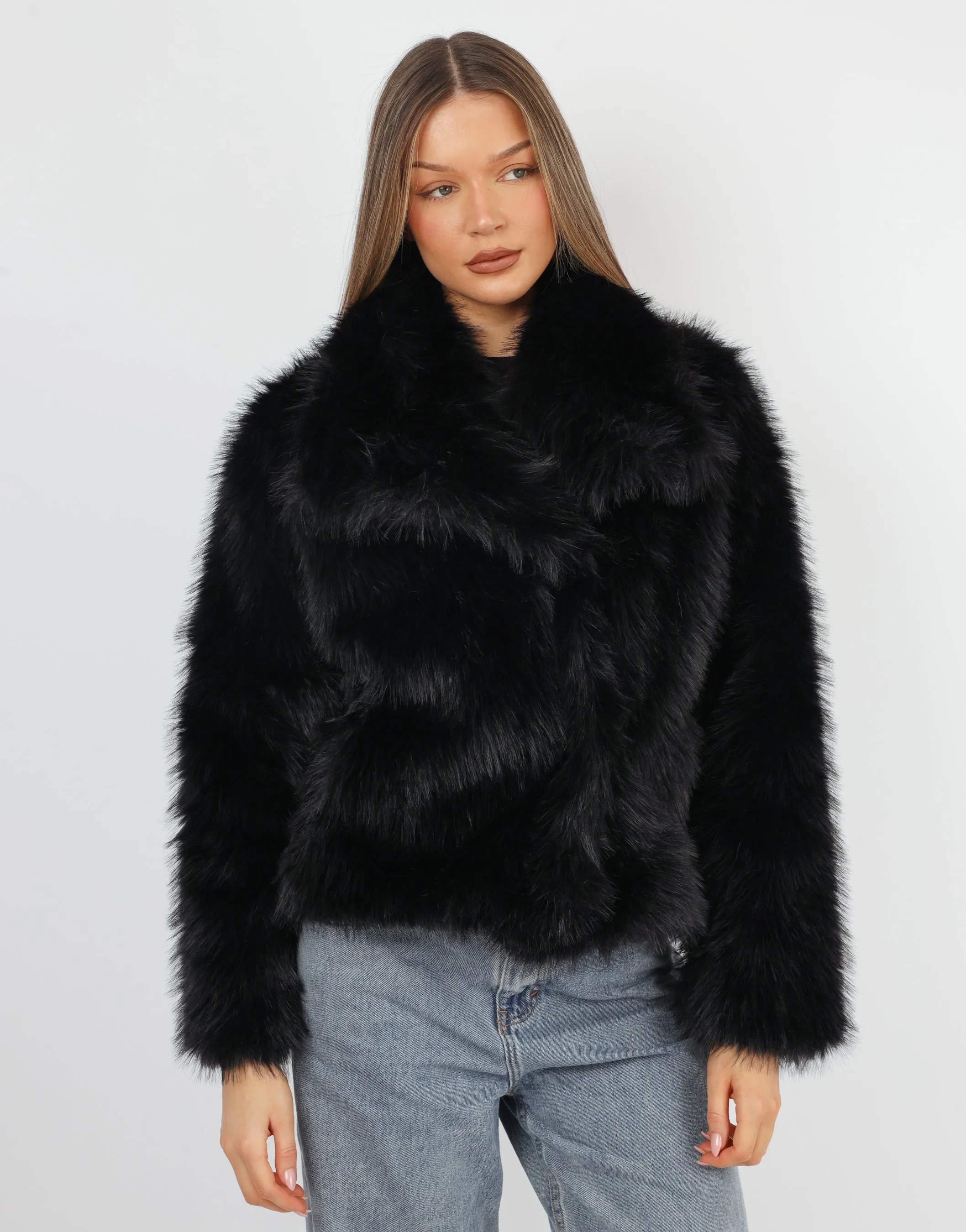 Arabella Oversized Collar Premium Faux Fur Coat in Black sold by Simmi London product image thumbnail 2