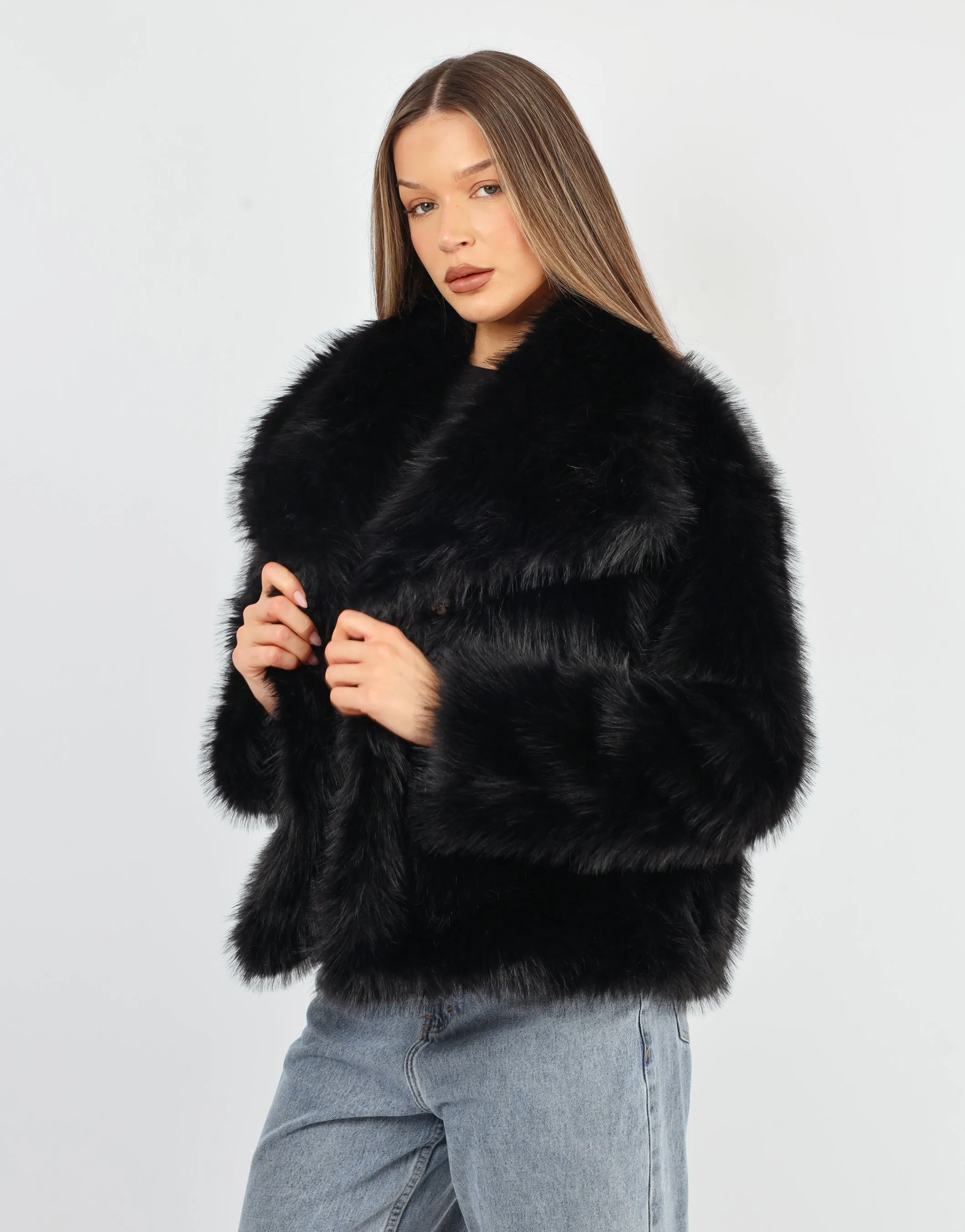Arabella Oversized Collar Premium Faux Fur Coat in Black sold by Simmi London product image thumbnail 3